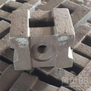 破碎機(jī)制砂機(jī)合金錘頭 鑄造工藝與性能分析